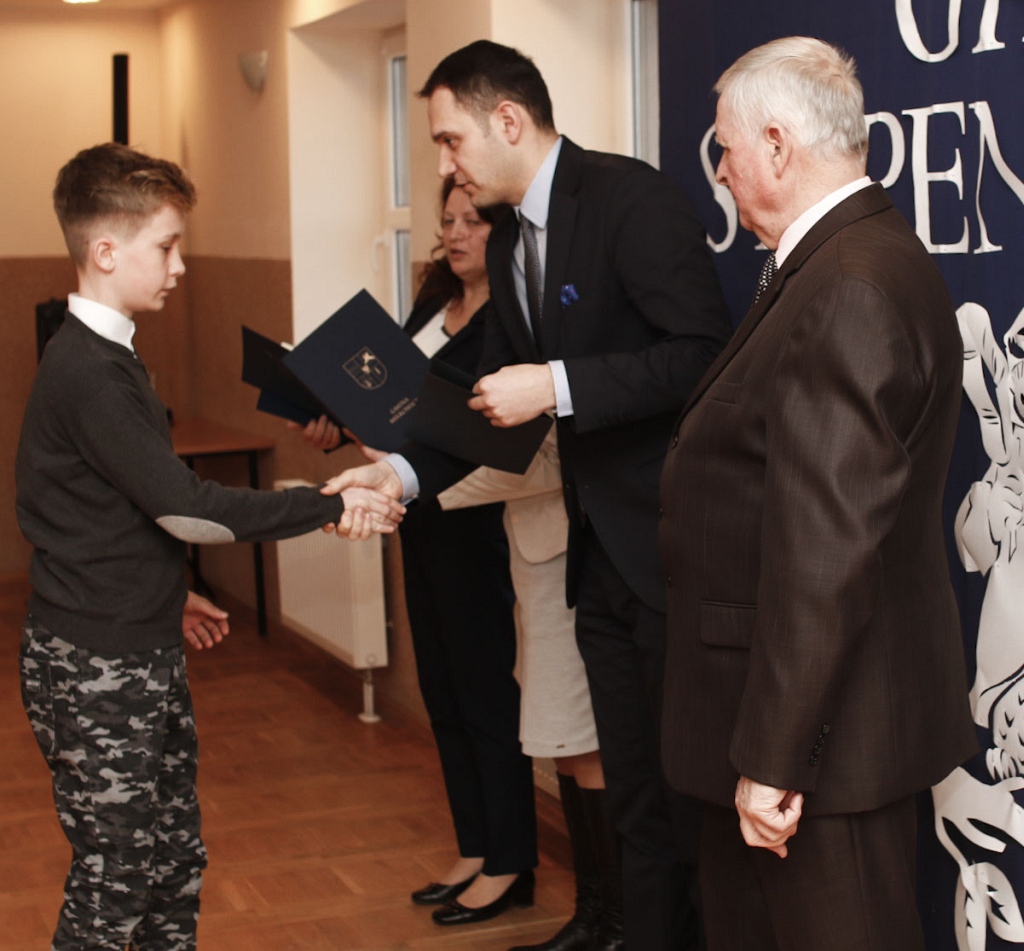 Gala stypendystów z gminy Miłkowice odbyła się w Rzeszotarach