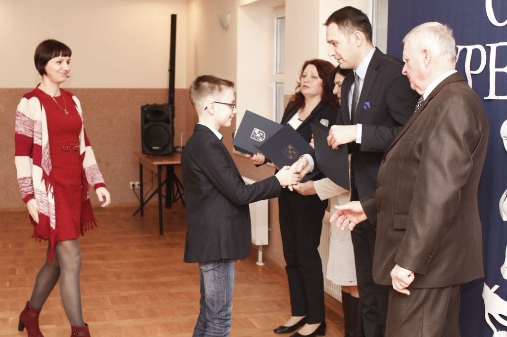 Gala stypendystów z gminy Miłkowice odbyła się w Rzeszotarach