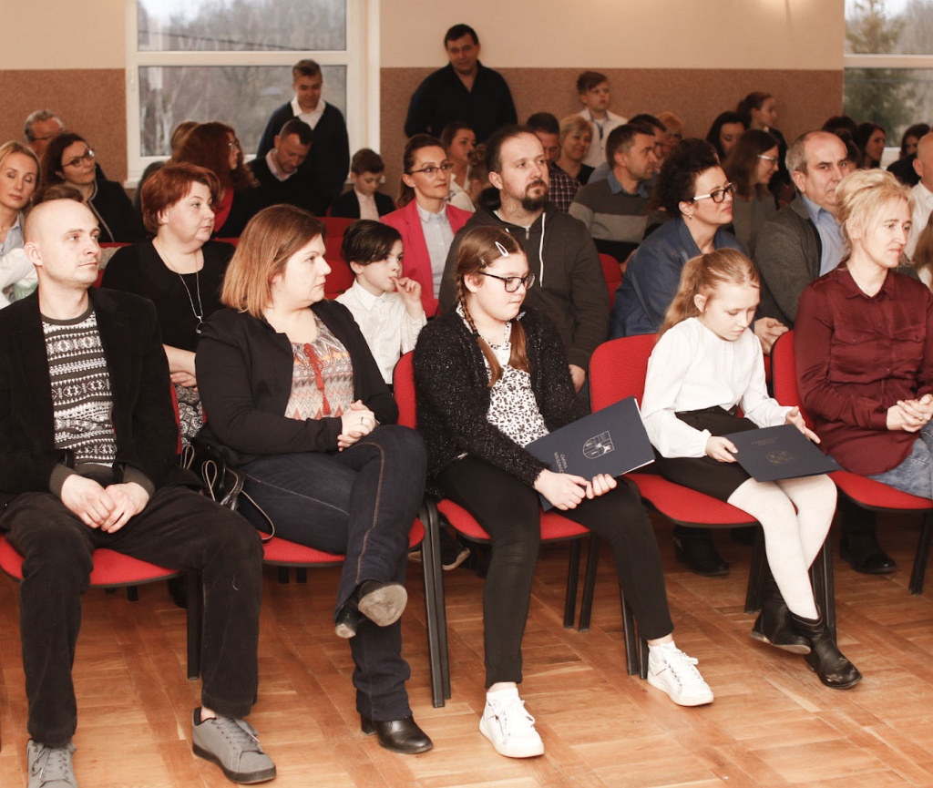 Gala stypendystów z gminy Miłkowice odbyła się w Rzeszotarach