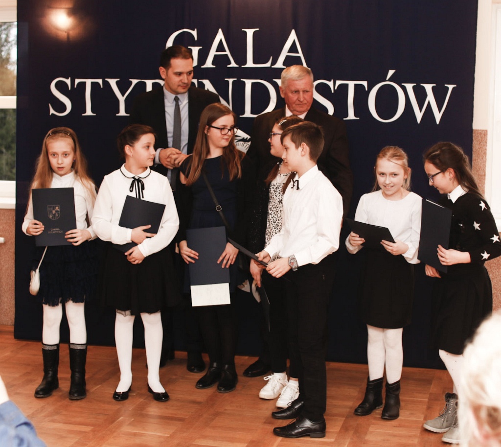 Gala stypendystów z gminy Miłkowice odbyła się w Rzeszotarach