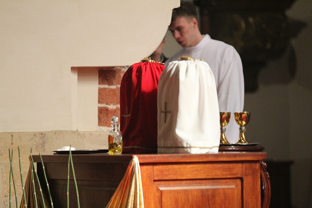 W katedrze ponad 150 księży uczestniczyło we Mszy Krzyżma