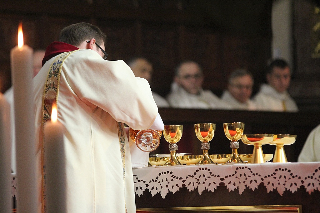 W katedrze ponad 150 księży uczestniczyło we Mszy Krzyżma