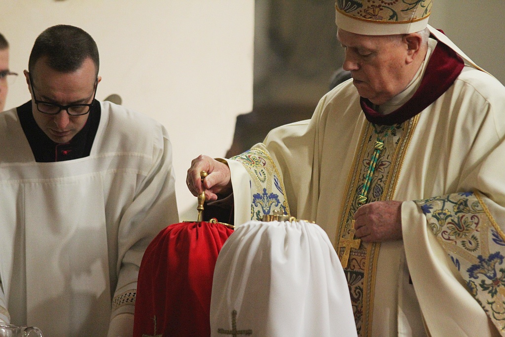 W katedrze ponad 150 księży uczestniczyło we Mszy Krzyżma