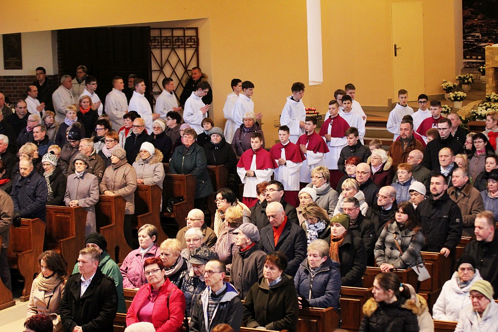 Wielki Piątek. Drugi dzień triduum. Dzień bez mszy świętej