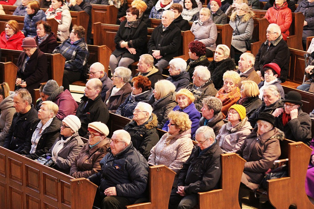 Wielki Piątek. Drugi dzień triduum. Dzień bez mszy świętej