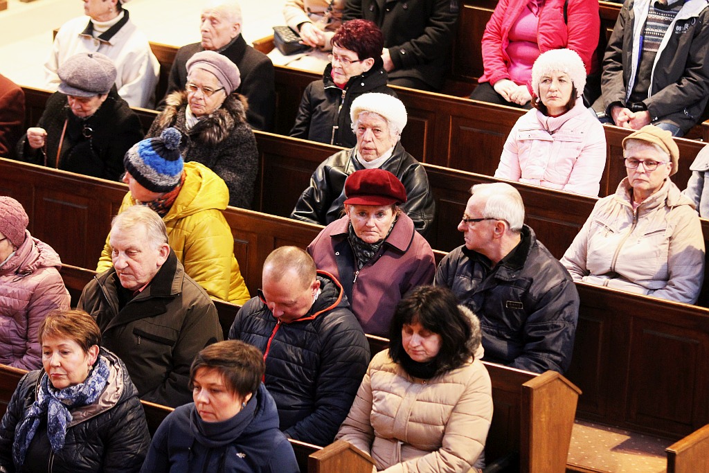 Wielki Piątek. Drugi dzień triduum. Dzień bez mszy świętej