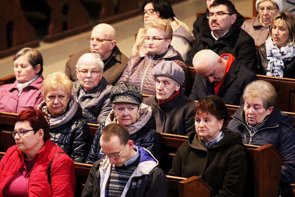 Wielki Piątek. Drugi dzień triduum. Dzień bez mszy świętej