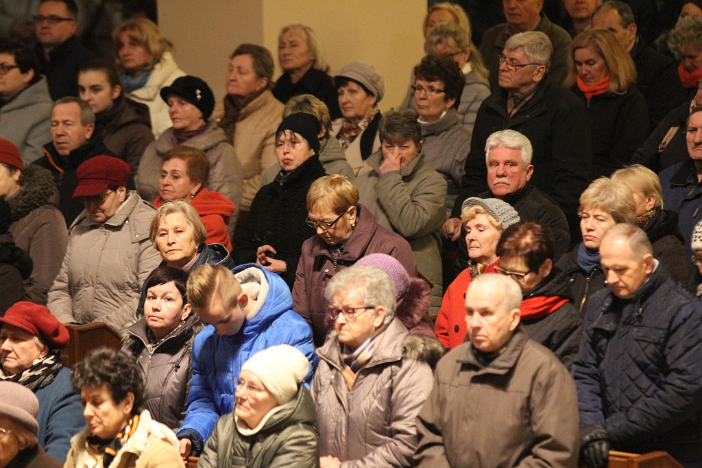 Wielki Piątek. Drugi dzień triduum. Dzień bez mszy świętej