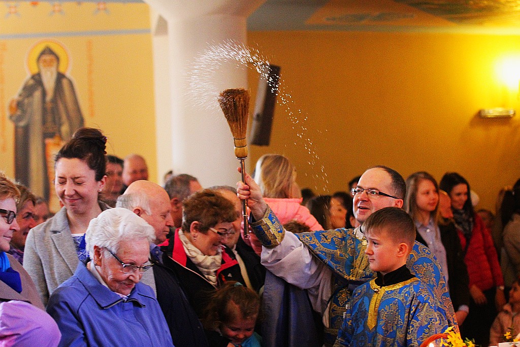 Poświęcenie pokarmów w cerkwi greckokatolickiej w Legnicy
