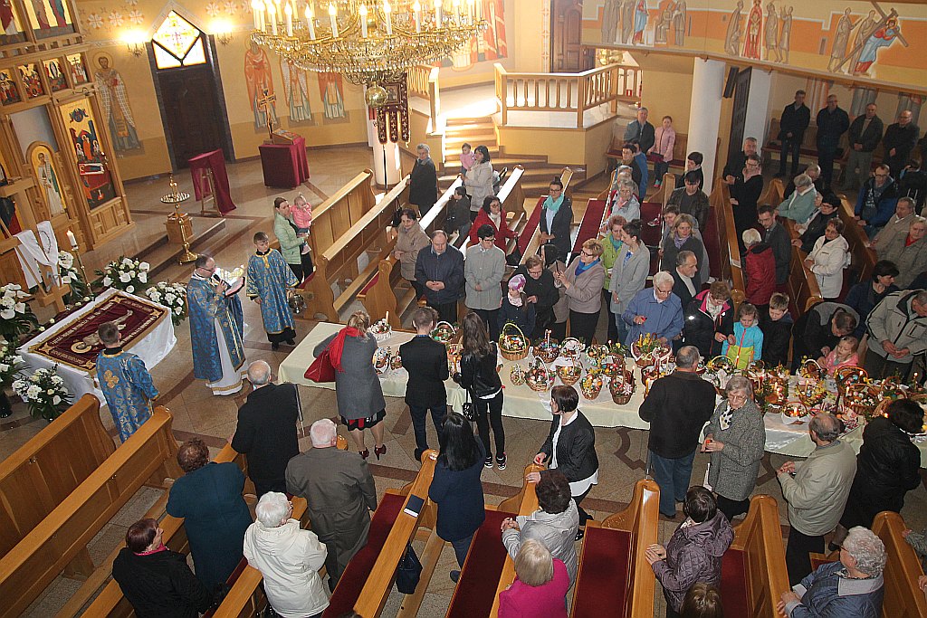 Poświęcenie pokarmów w cerkwi greckokatolickiej w Legnicy
