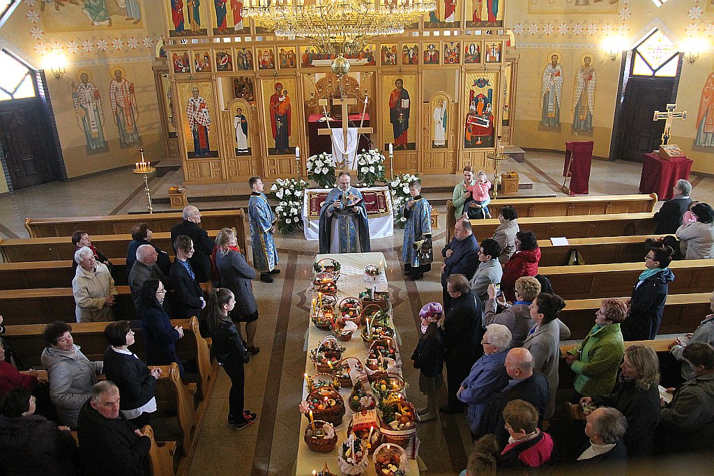 Poświęcenie pokarmów w cerkwi greckokatolickiej w Legnicy
