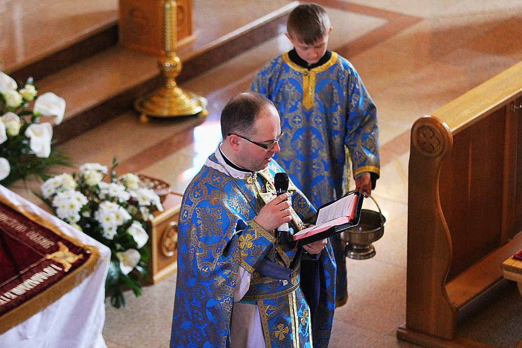 Poświęcenie pokarmów w cerkwi greckokatolickiej w Legnicy
