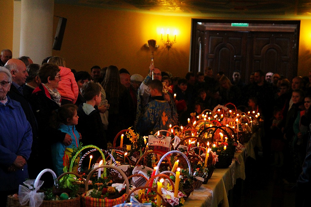Poświęcenie pokarmów w cerkwi greckokatolickiej w Legnicy
