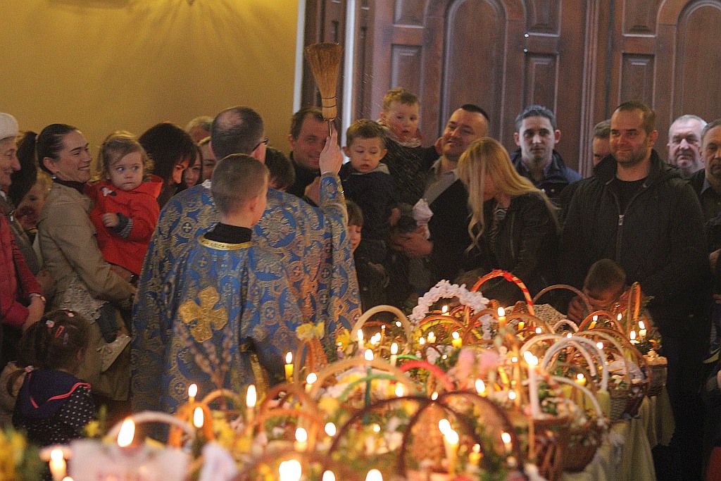 Poświęcenie pokarmów w cerkwi greckokatolickiej w Legnicy
