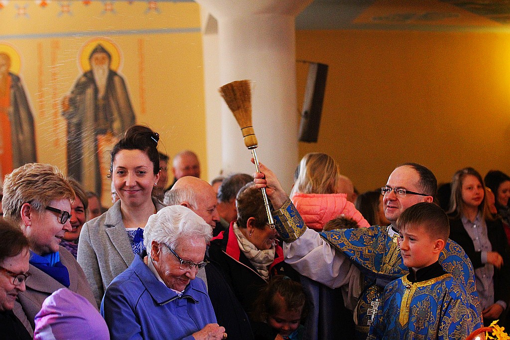 Poświęcenie pokarmów w cerkwi greckokatolickiej w Legnicy

