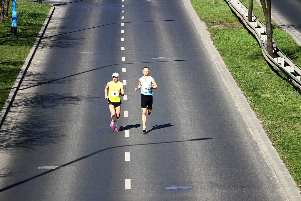 Półmaraton Bitwy pod Legnicą - zdjęcia z 11, 17, 19 km biegu cz2