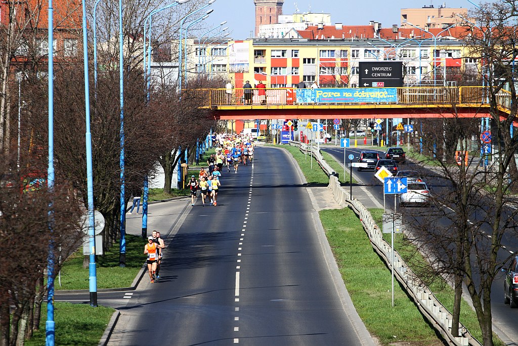 Półmaraton Bitwy pod Legnicą - zdjęcia z 11, 17, 19 km biegu cz2