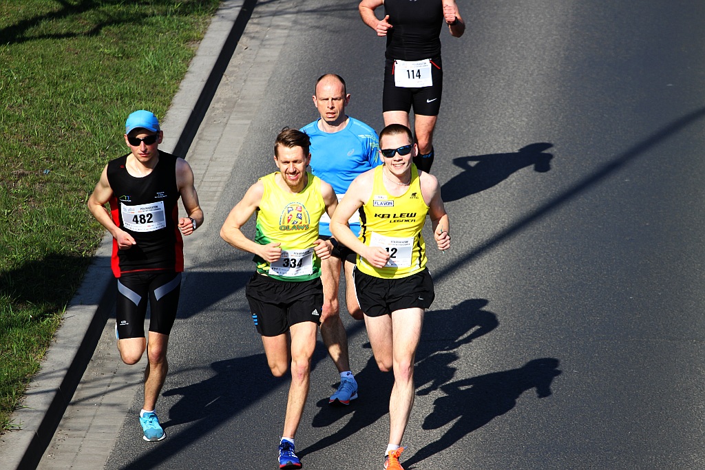Półmaraton Bitwy pod Legnicą - zdjęcia z 11, 17, 19 km biegu cz2