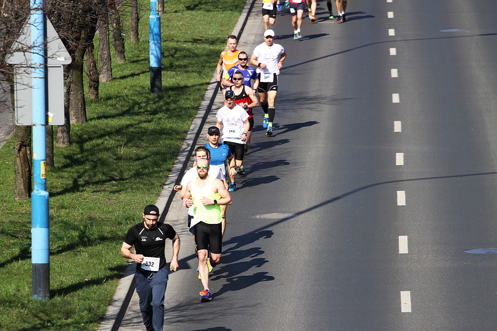 Półmaraton Bitwy pod Legnicą - zdjęcia z 11, 17, 19 km biegu cz2