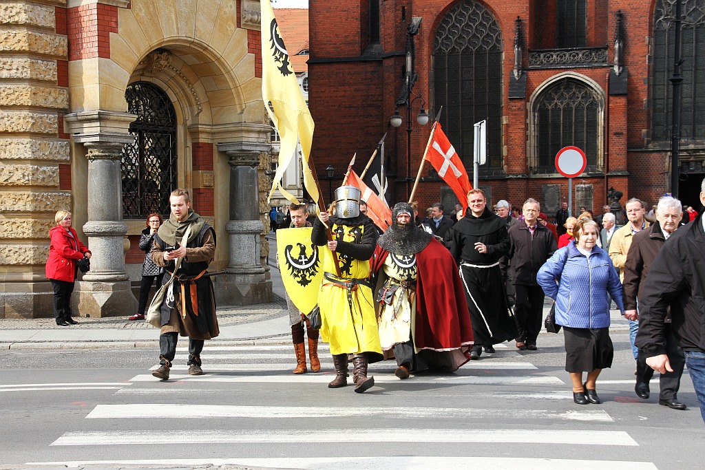 Manifestacja w sprawie budowy pomnika Henryka Pobożnego