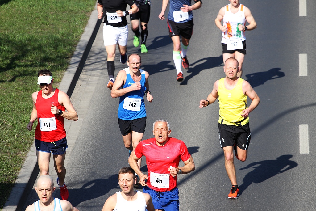 Półmaraton Bitwy pod Legnicą - zdjęcia z 11, 17, 19 km biegu cz2