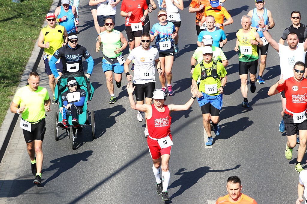 Półmaraton Bitwy pod Legnicą - zdjęcia z 11, 17, 19 km biegu cz2