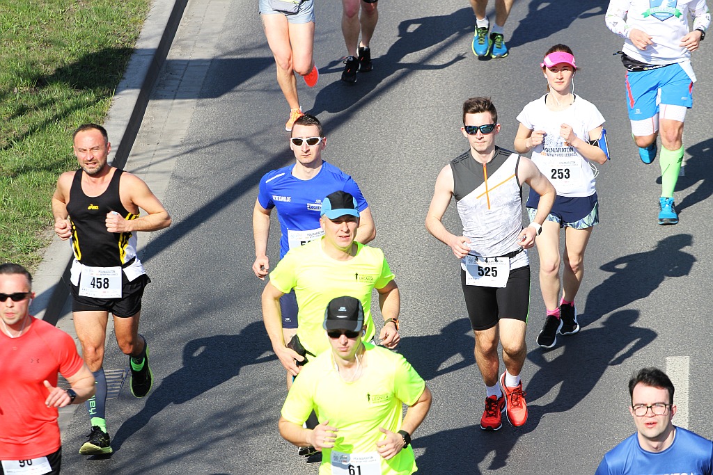 Półmaraton Bitwy pod Legnicą - zdjęcia z 11, 17, 19 km biegu cz2