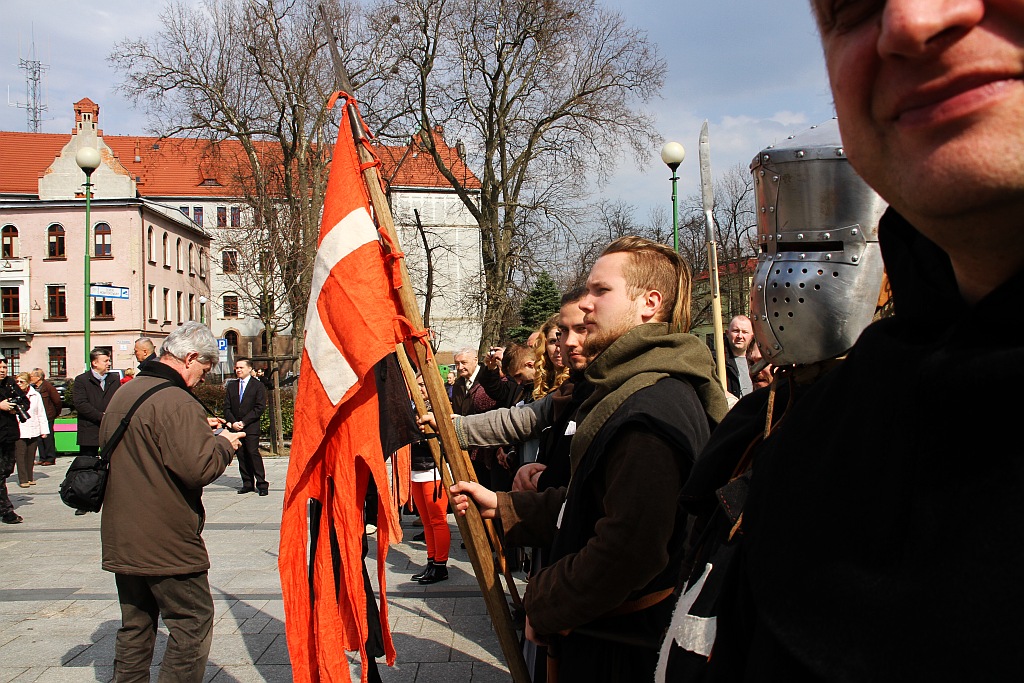 Manifestacja w sprawie budowy pomnika Henryka Pobożnego