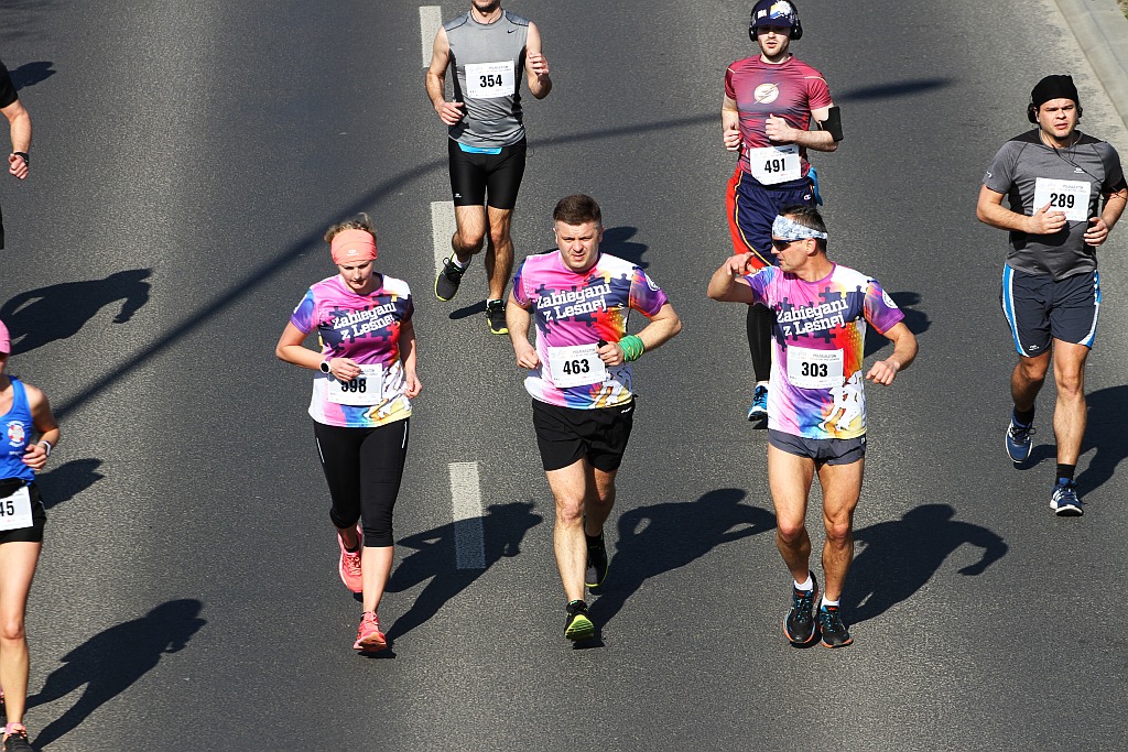 Półmaraton Bitwy pod Legnicą - zdjęcia z 11, 17, 19 km biegu cz2