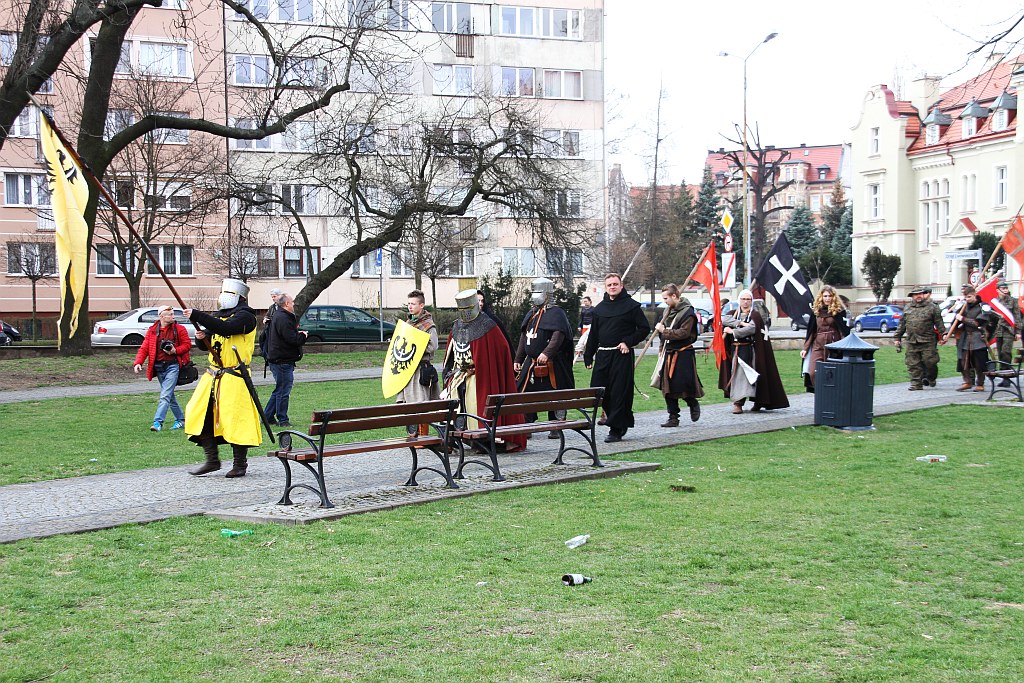 Manifestacja w sprawie budowy pomnika Henryka Pobożnego
