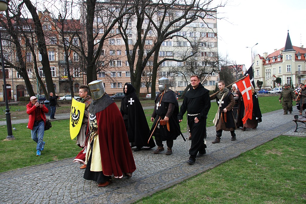 Manifestacja w sprawie budowy pomnika Henryka Pobożnego