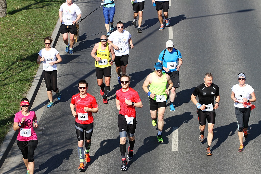 Półmaraton Bitwy pod Legnicą - zdjęcia z 11, 17, 19 km biegu cz2