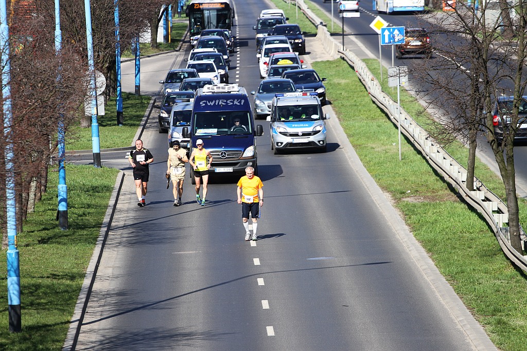 Półmaraton Bitwy pod Legnicą - zdjęcia z 11, 17, 19 km biegu cz2
