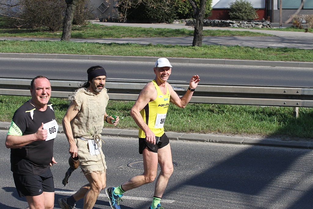 Półmaraton Bitwy pod Legnicą - zdjęcia z 11, 17, 19 km biegu cz2