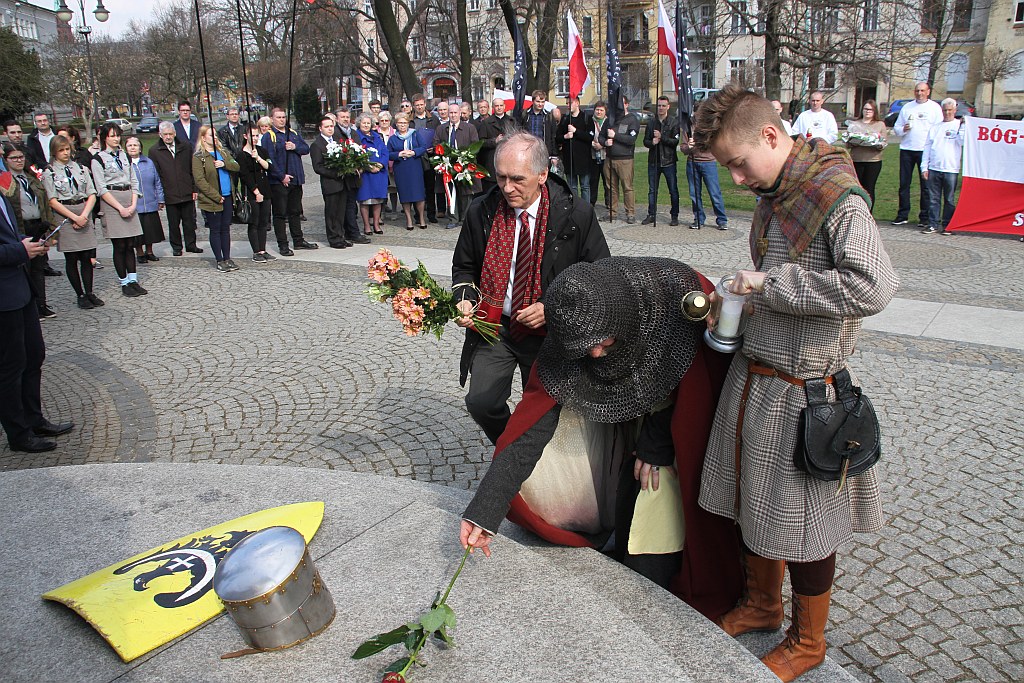 Manifestacja w sprawie budowy pomnika Henryka Pobożnego