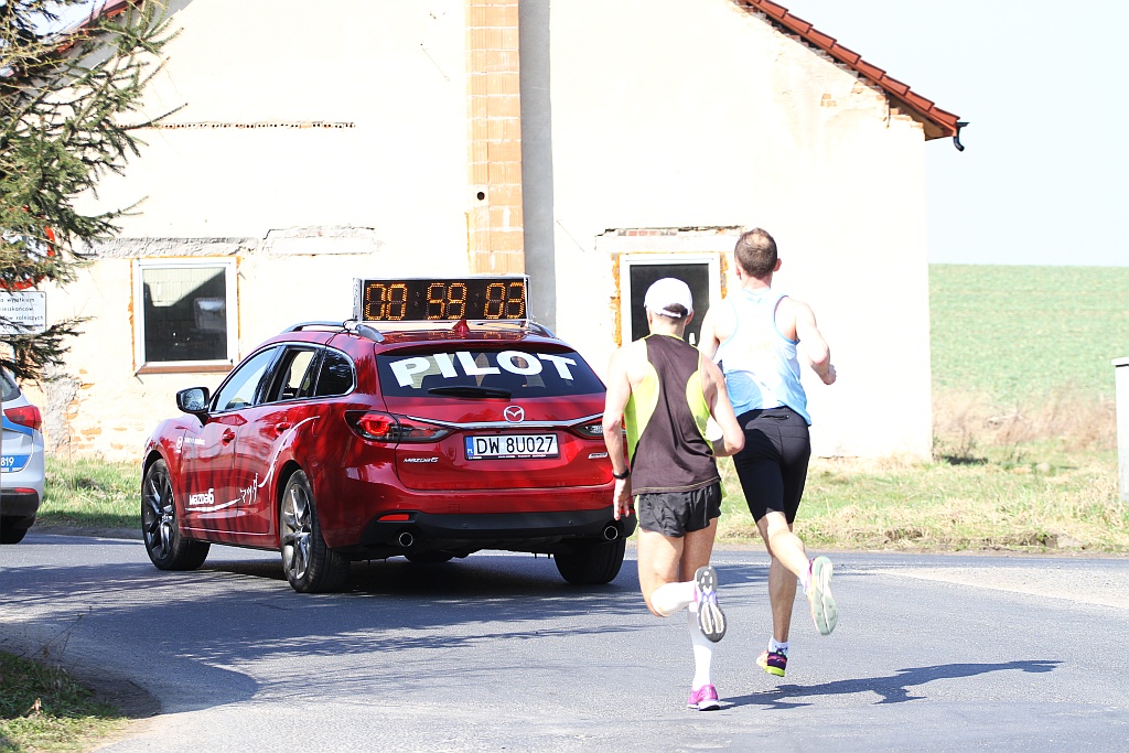 Półmaraton Bitwy pod Legnicą - zdjęcia z 11, 17, 19 km biegu cz2