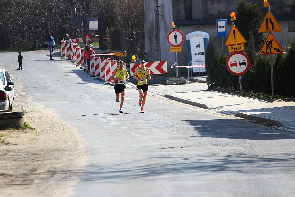 Półmaraton Bitwy pod Legnicą - zdjęcia z 11, 17, 19 km biegu cz2