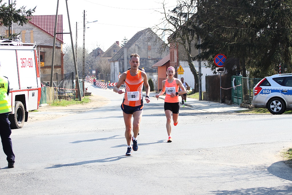 Półmaraton Bitwy pod Legnicą - zdjęcia z 11, 17, 19 km biegu cz2