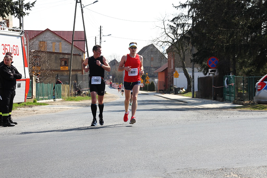 Półmaraton Bitwy pod Legnicą - zdjęcia z 11, 17, 19 km biegu cz2