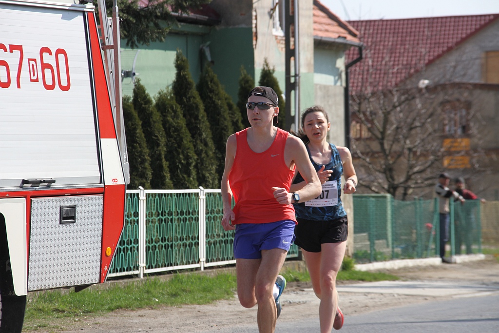 Półmaraton Bitwy pod Legnicą - zdjęcia z 11, 17, 19 km biegu cz2