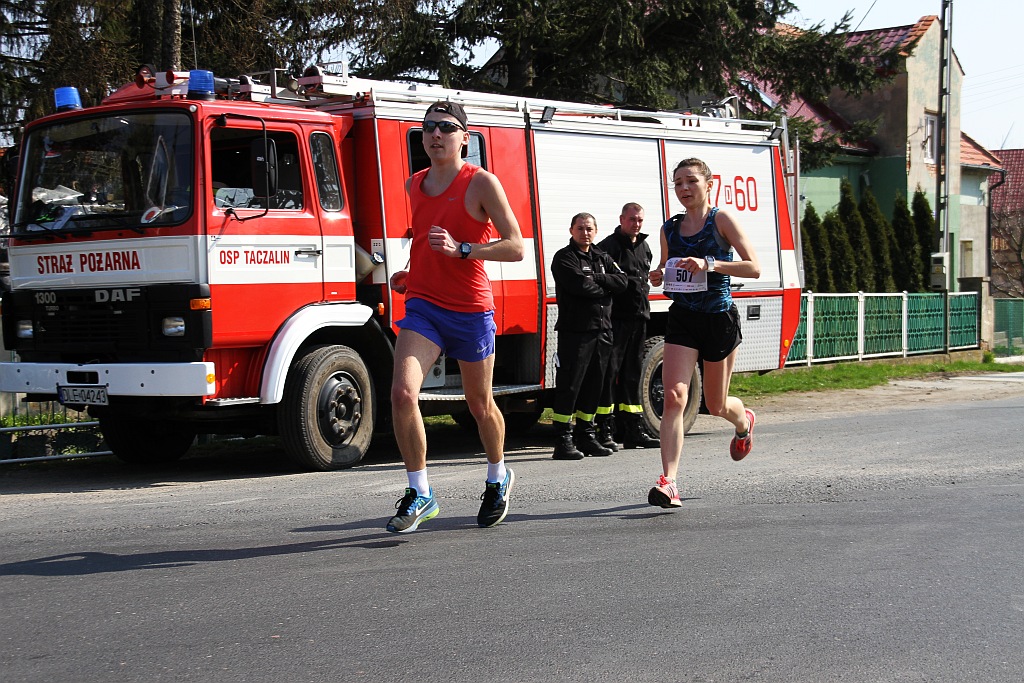 Półmaraton Bitwy pod Legnicą - zdjęcia z 11, 17, 19 km biegu cz2
