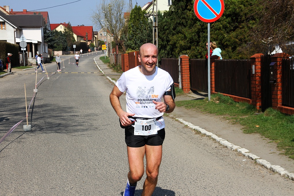 Półmaraton Bitwy pod Legnicą - zdjęcia z 11, 17, 19 km biegu cz2