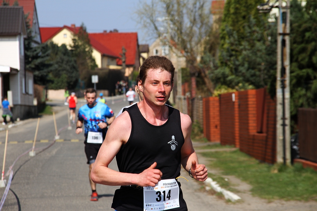 Półmaraton Bitwy pod Legnicą - zdjęcia z 11, 17, 19 km biegu cz2