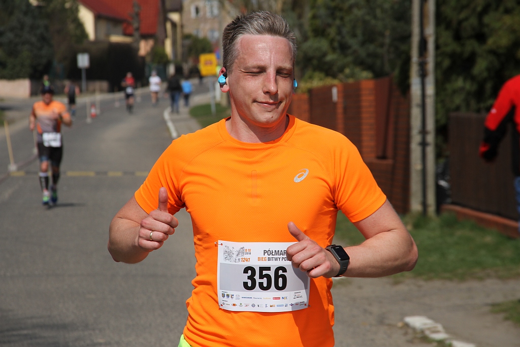 Półmaraton Bitwy pod Legnicą - zdjęcia z 11, 17, 19 km biegu cz2