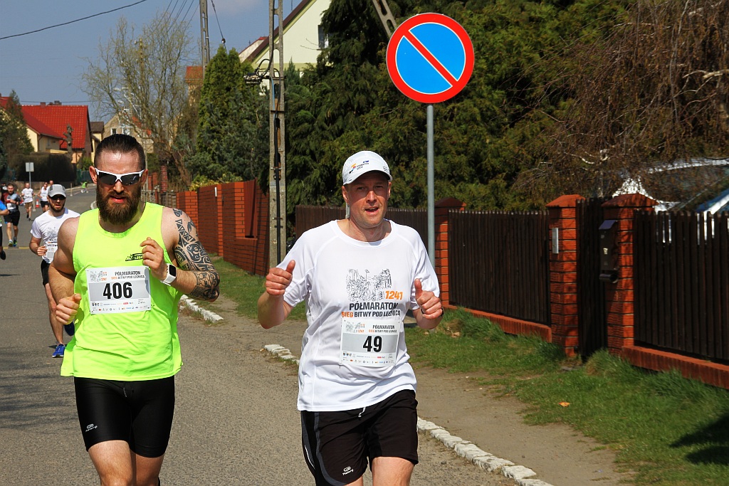 Półmaraton Bitwy pod Legnicą - zdjęcia z 11, 17, 19 km biegu cz2