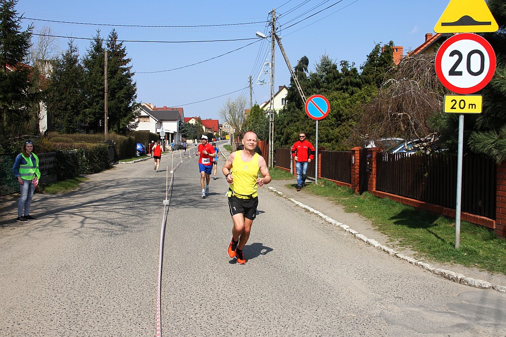 Półmaraton Bitwy pod Legnicą - zdjęcia z 11, 17, 19 km biegu cz2
