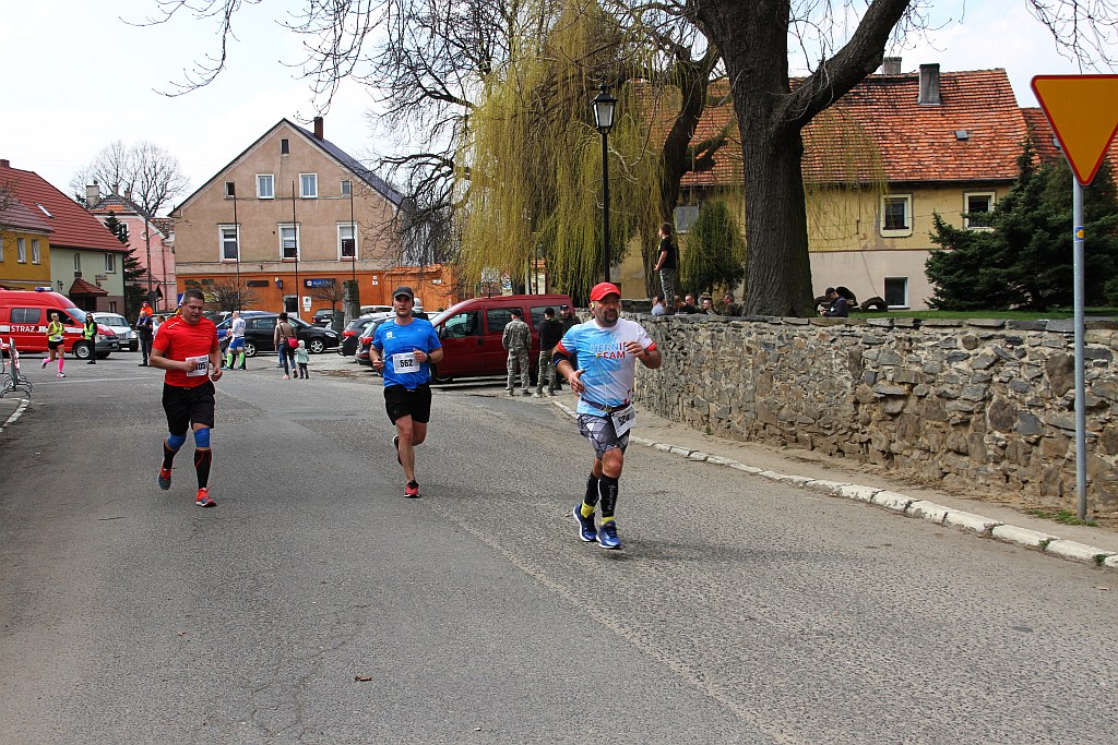Półmaraton Bitwy pod Legnicą - zdjęcia z 11, 17, 19 km biegu cz2