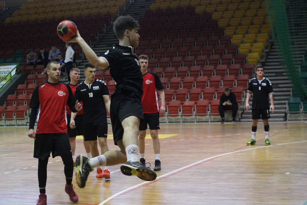 Szczypiorniści legnickiego ZSTiO najlepsi na Dolnym Śląsku