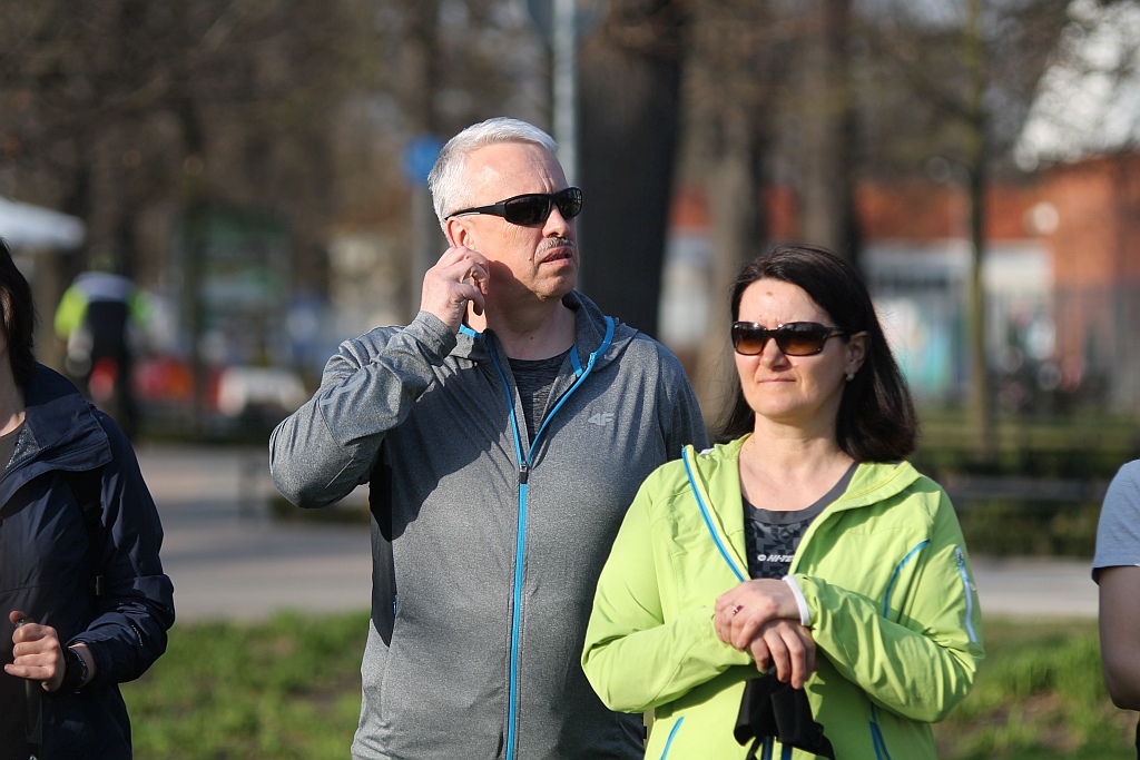 Ponad 50 osób przyszło na pierwsze zajęcia Nordic Walking