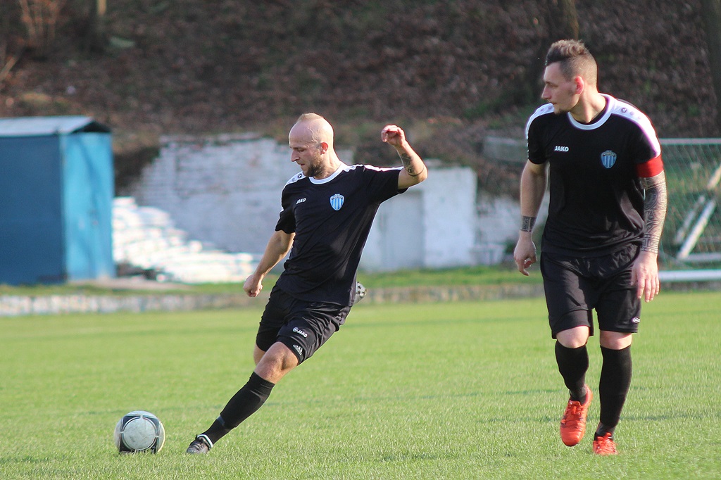 Podział punktów przy Grabskiego. Remis Konfeksu z Odrą